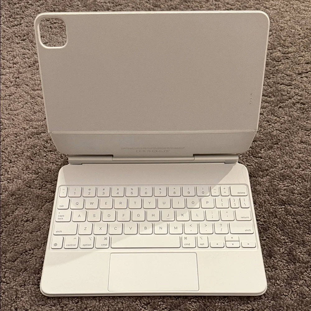 Apple iPad Magic Keyboard - Sleek White Finish